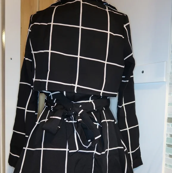 Plaid Tie Front Jacket - Picture 9 of 9
